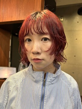 ナループロアポンテ(Nalu pu loa PONTE) レイヤーボブパーマブリーチなしダブルカラー赤髪レッドカラー
