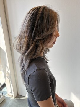 ヘアーアンドビューティ カリテス(Hair & Beauty Charites) レイヤーxデザインカラー