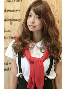 ピリナ(Pilina) ロングふわパーマ