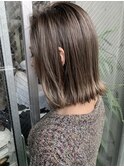パールグレージュ