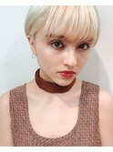 マニッシュ　ネイビーカラー　美髪　フレンチボブ　ショート