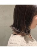 切りっぱなしボブ　ハイライト　グレージュ