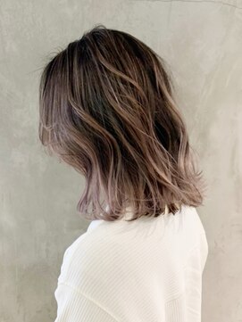 アイティー バイ アルバム 中野店(IT by ALBUM) ラベンダーグレージュ_ローライトスリークボブ_ba287191