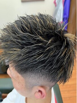 カットハウス コヤマ メッシュ×フェードカット