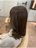 透明感あるベージュ