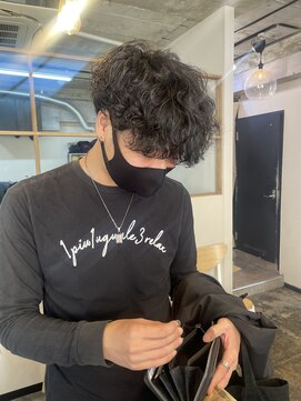 アイコン 博多(ICON.) 2ブロック　ツイストスパイラルパーマ