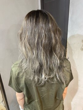 アクト 三鷹店(ACT) グレーバレイヤージュ