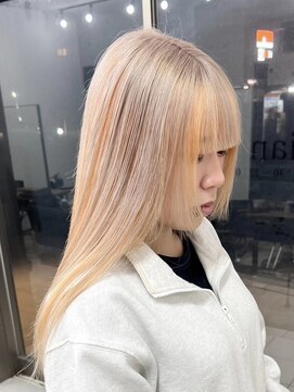 エイル 茶屋町(Eir) 【ケアブリーチ】【ブリーチ】【トリートメント】【髪質改善】