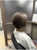 ショートボブ