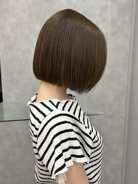 ルネ 北千住(Renee) 切りっぱなしボブ/ブリーチなしダブルカラー