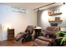 半個室のスパ＆シャンプーブース