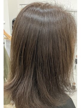 ビーズカラーイオン 酒田南店 白髪も明るく軽い仕上がり！フォギーベージュ8トーン/11