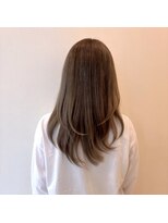 ニコラ(NICOLA)&nbsp;ブリーチオンカラー×透け感ブラウン