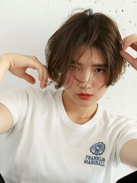 オーサム(AWESOME) 《AWESOME》アッシュベージュ×ニュアンスショート