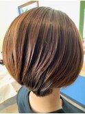 ショートボブ