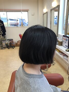 タケダ美容室 学生カット　ミニボブ