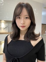 フォンズ(FONS)&nbsp;ナチュラル韓国顔まわりカット＊甘めくびれミディ 7トーン地毛風