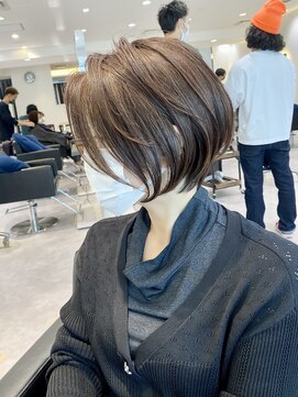 バンプ ギンザ(BUMP GINZA) 美シルエット×絶壁解消×上質大人ショートボブ【村上穂高】