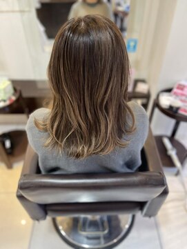 スティラ スムース 高田馬場(Stilla smooth) ハイライト入りグラデーションカラー