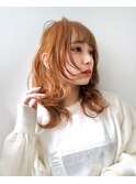 ミディアムウルフ オレンジカラー レイヤーカット