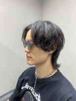 センターパートウルフ