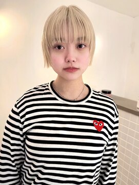 トゥコ(tuco) ホワイトブロンド　パツットボブ　ホワイトミルクティー