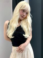 ランテルディ 渋谷(LANTERDIT)&nbsp;抜きっぱなしブロンド ウェーブ 波巻き ハイトーン ブリーチ