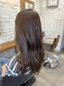 ヘアスタジオ クランプ(Hair studio CLAMP) ベージュカラー