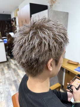 メンズ×スパイキーショート×ハイトーン