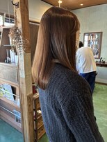 ミツアミ(mitsuami) 柔らかい質感が魅力のナチュラルストレートスタイル**