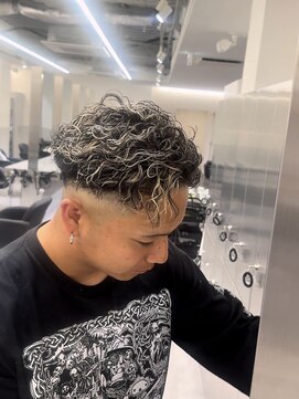 ビカムメンズヘアー 栄店(become men's hair) ギャングスパイラル