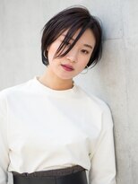 エムクランメイクス 原宿 表参道(m.clan MAKE'S)&nbsp;大人かわいいセンターパートショート【MAKE'S m.clan 矢沢和也】