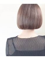 美容室テク アート バイ シック ショートボブ