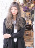 透明感ロングミルクティーアッシュ