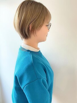 エル セルカ 高田馬場(el CERCA) ホワイトベージュショート【el CERCA高田馬場/新宿】