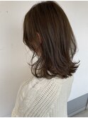 キャラメルベージュ