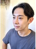 メンズセンターパートツーブロック刈り上げナチュラルパーマ