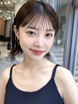 メゾンアクア 表参道(Maison ACQUA) +切りっぱなしボブルフ/黒髪ネビージュ/小顔ワンレン/縮毛矯正