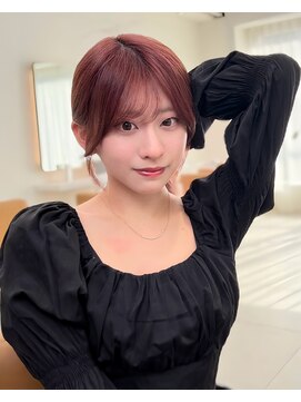 レイリー 原宿 表参道(Rayreee) 大人かわいい流し前髪/小顔似合わせ顔周り/春のチェリーレッド