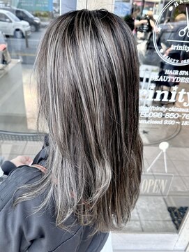 トリニティ(trinity) ブリーチ・ハイライト・グレー・白髪ぼかし【豊見城】
