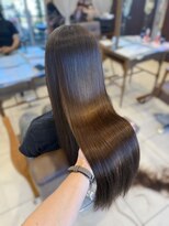 フォルテ ティアラ 横浜店(FORTE TIARA)&nbsp;透明感たっぷり！オリーブベージュ×髪質改善美髪ストレート♪