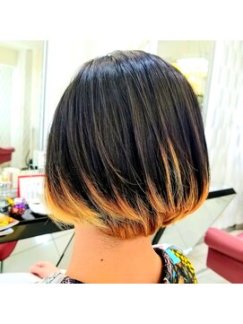 クオリス 赤塚店(QUALIS) 20代30代大人かわいい/毛先カラー/ブリーチ/ミニボブ/丸み