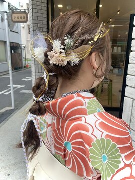 パーク(PAAQ) 【kana】卒業式 ドライフラワーと水引きを使った編み下ろしヘア