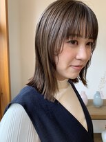 ヌイ(nui)&nbsp;[佐賀/大人ミディアム/ミディアムボブ/透明感カラー]