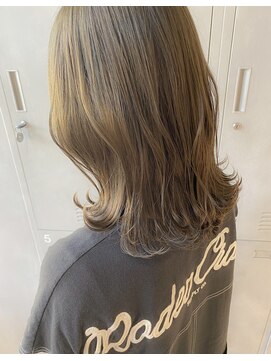 レイミュー 千葉(Lei miu) 【Lei橋本】明るめbeige×緩めな外ハネBob☆