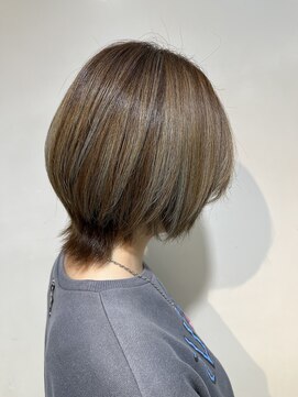 アズール 草加(azule) ナチュラルハイライト ミントアッシュ 大人ショート