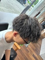 ヘアーワークス ボナ(HAIR WORKS bona.)&nbsp;スペインカール風ツイスパ黒髪ショートマッシュ