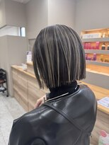 シカ 神戸三宮元町店(Cica)&nbsp;アンブレラ デザインカラー ダブルカラー ブリーチ 三宮