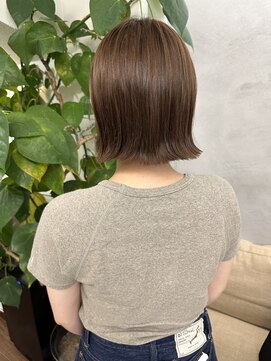 インビテーション(invitation) アプリエカラー ミルクティーベージュ