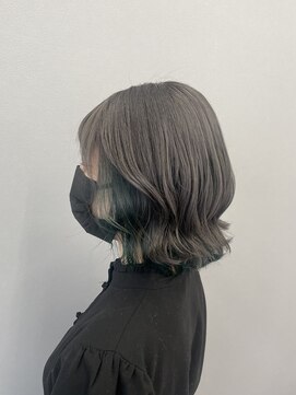 ピヨン 心斎橋(piLLon) グレージュ/インナーカラー/オリーブカラー